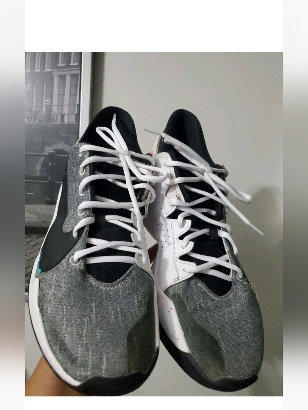 Nike Men's Black, White & Gray Low-Top Sneakers